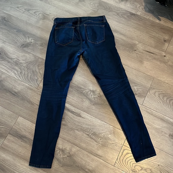 J Brand skinny jeans - Picture 3 of 5